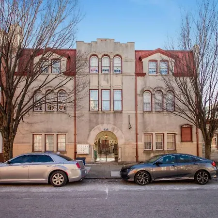 Cozy 2Bd/2Ba Apartment